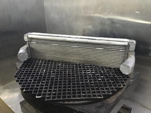 Liebherr Ladeluftkühler